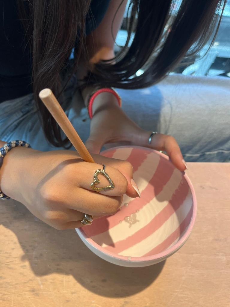 Paint (Y)our Pottery